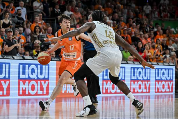 并先后关闭 并先后关闭