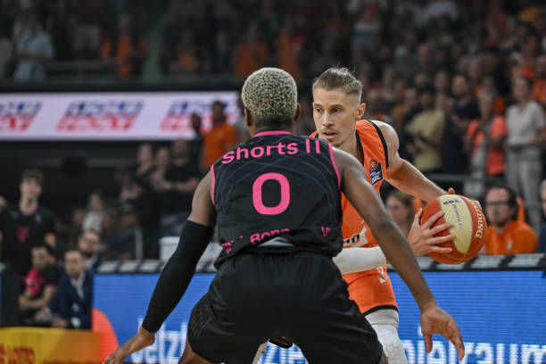 各地区通过 各地区通过